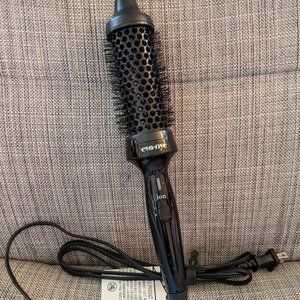 Eva NYC Healthy Heat Blowout Brush - NWOT - Black